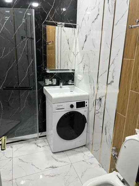 Город - Ташкент<br />
Район - Мирабад <br />
1\2-комнатная   — фото 5