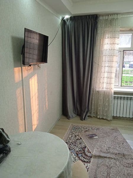 Аренда 1.хонали метро тинчлик 1.хонали оилага кизларга берил