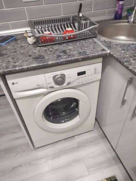 Локация:<br />
Район - Яккасарой<br />
Парк бобура <br />
<b — фото 5