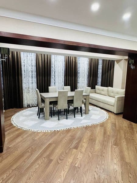 АРЕНДА !!!<br />
<br />
Ц1 3/5/5 120м2 с евроремонтом и обст