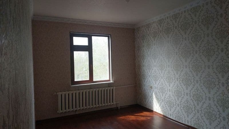 Срочно срочно сдаётся в аренду на долгий срок 3 комнатная кв — фото 3