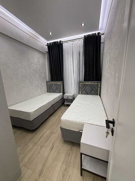 Район ; Яккасарайский<br />
Адрес : Ул Бабур<br />
<br />
—  — фото 3