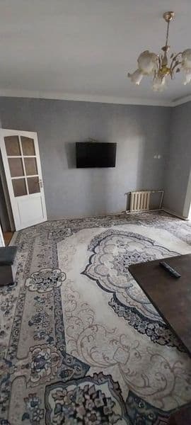 Talaba yoki ishlidigon bollaga sheriklikka 3xona 900000 somd