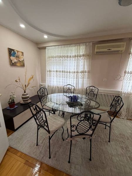 Аренда <br />
Ц-1 ориентир Мир шаров  ул Садыка Азимова <br 