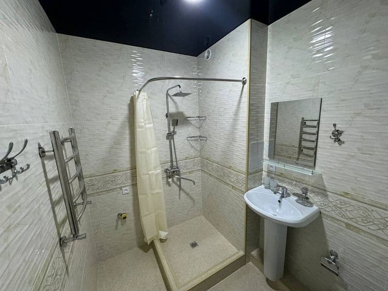 Сдаётся квартира Студия 34кв м в Яшнабадском районе. ОЛМОС Р — фото 4