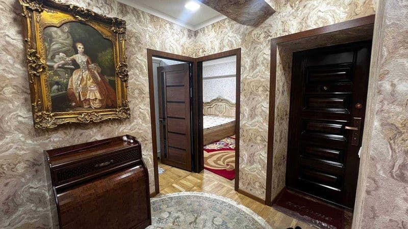 Все необходимое для проживания имеется.<br />
Соседи хорошие