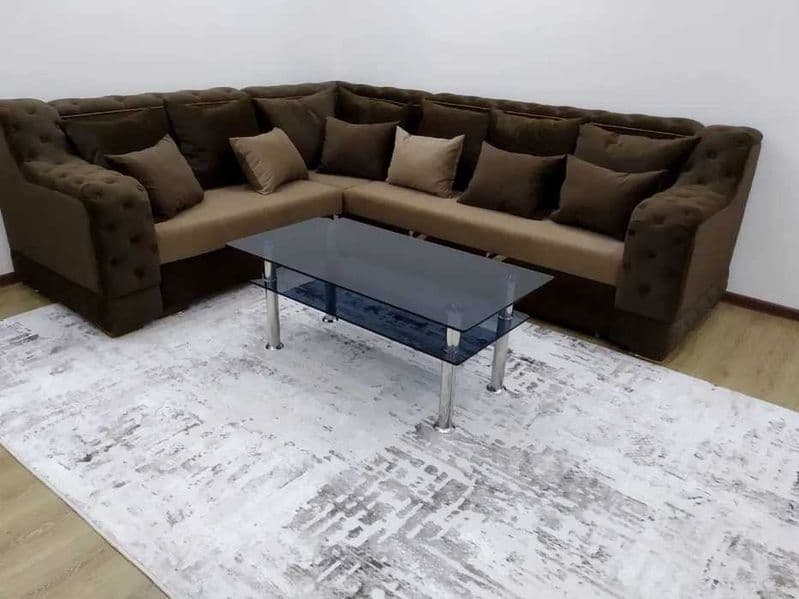 Аренда 2/2/9 квартиры 70 кв. метров ориентир метро айбек. На