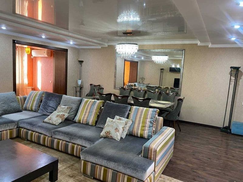 Сдаётся  Квартира Нукуская<br />
Ориентир - Моштабиб (ГАБУС)