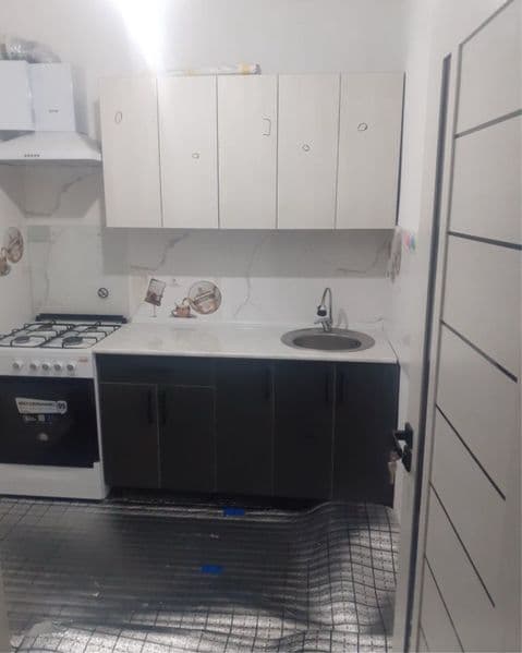 Chilonzor 19kv 2/2/4 400$ <br />
Oila<br />
Qizla<br />
Oren