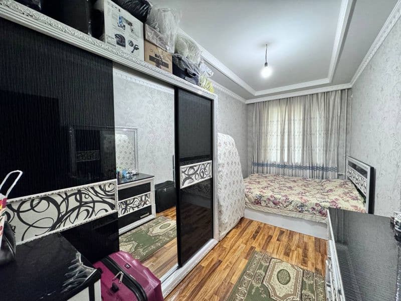 Yunusabod 8 kv da 2 honali uy. 1 etaj  ozimizani uy akuratni