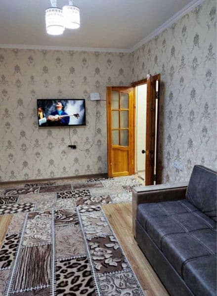 Аренда 1~2/3/5 Цена: 400$<br />
Семье либо девушкам <br />
М