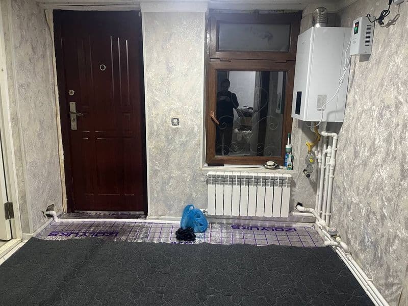 Со всеми удобствами имеются тв, холодильник и стиральная. — фото 3