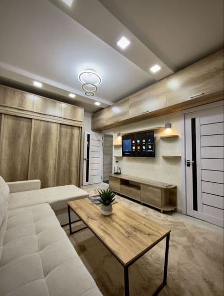 Chilonzor 3 kv.  <br />
Or:Novza metro<br />
2/3/4<br />
Oil — фото 2