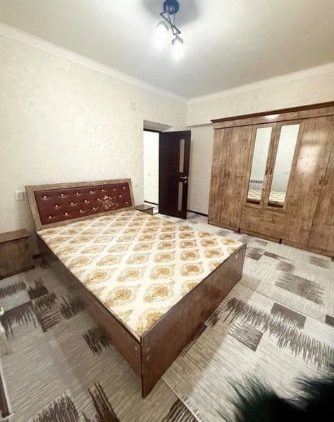 Yakkasaroy tumanida, Oybek metrosi yonida 2 xonali shinam va