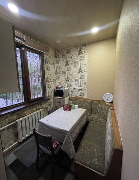 Максим горький <br />
2/1/4<br />
52 м2<br />
Вдоль дороги<b — фото 4