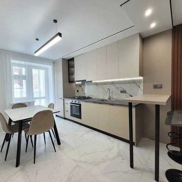 Сдаётся квартира на Ц2‼️<br />
Ориентир - Алайский рынок <br