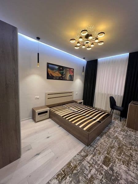 Ҳамид Олимжон метро яқинида квартира бор<br />
Цена: 300$<br