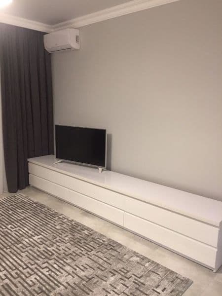 Сдается в центре 2/5/5 на Дружбе Народов евро квартира Звони — фото 4