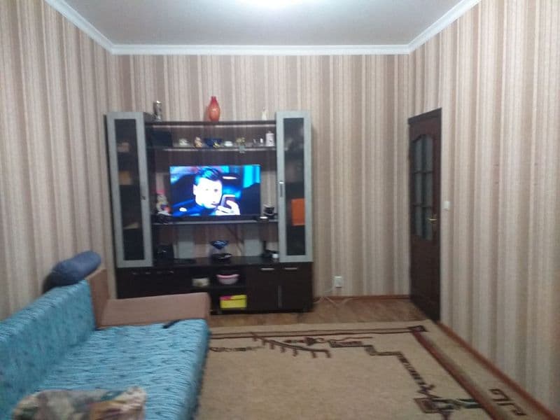 2/2/4<br />
Чиланзар 2<br />
Торговый центр <br />
Площад: 5