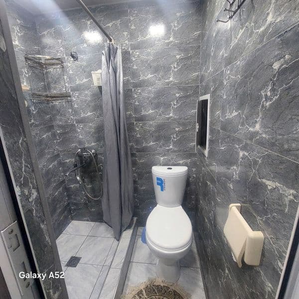 1 ком . За 300 $ . 2 - этаж<br />
Кирпич . Ремонт сред.<br / — фото 5