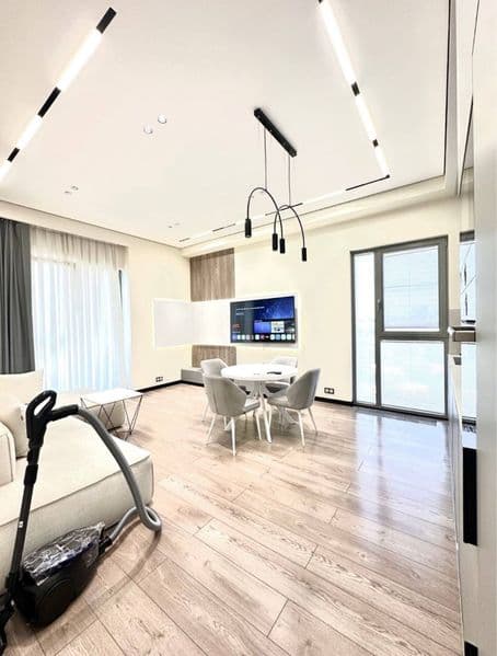 Уникальное предложение аренды в самом центре города <br />
< — фото 4