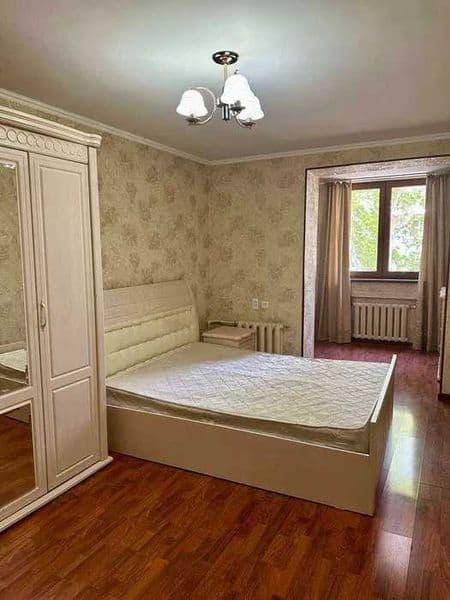 Сдаётся в аренду 4-комнатная ор-ир 110 школа, Ойбек<br />
<b