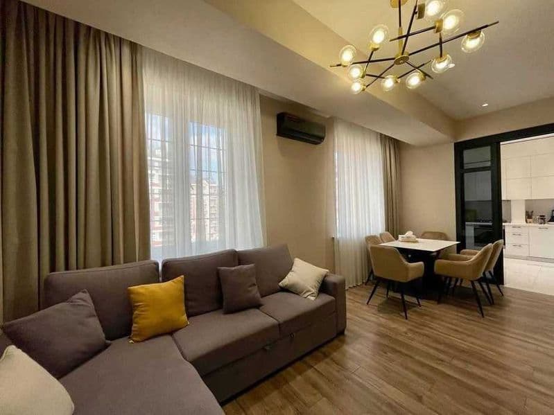 Район: Мирабадский<br />
Адрес: Айбек<br />
<br />
Комнат: 2