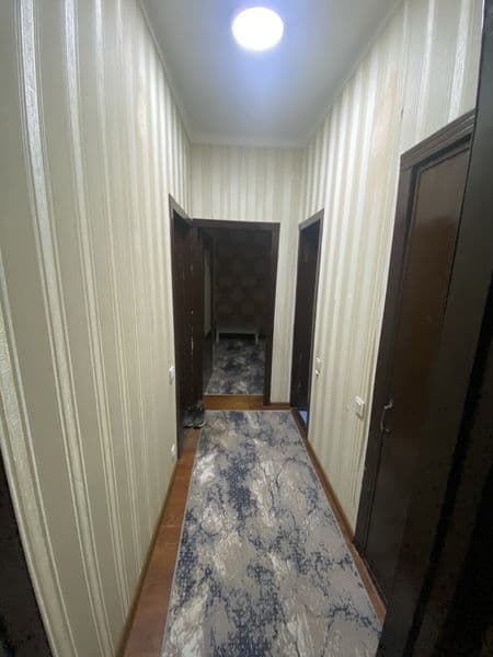 Mirzo ulugbek metrosi yonida. 2 xona 3 xona qilingan. Faqat 