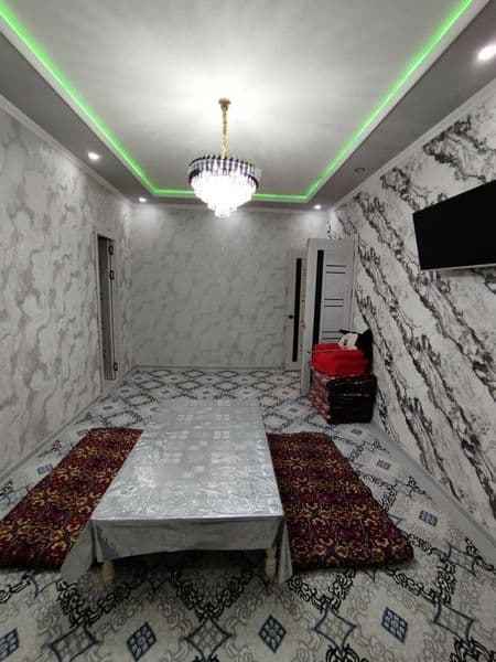 Сдаётся одна переделаная в двух квартира на Карасу 6 рядом м