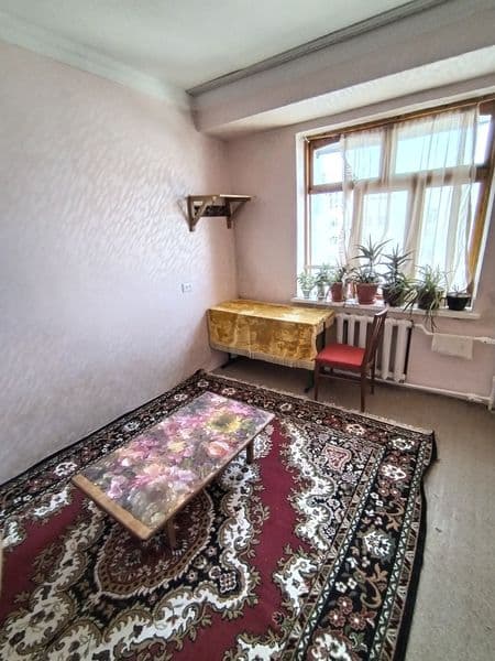 Assalom aleykum <br />
<br />
Kvartira atrofida ko'p univers