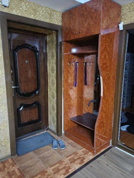 Срочно сдётся квартира напротив трц "NEXT" <br />
3 комнатна