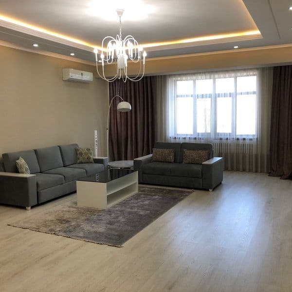 Ул Садыка Азимова <br />
<br />
Японское посольство <br />
<