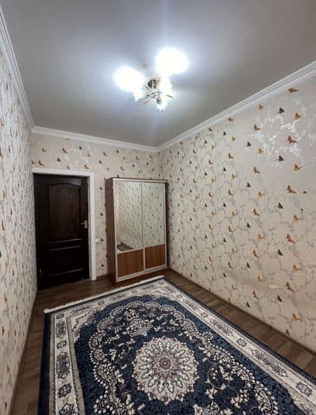 Chilonzor 14 kv. 1 ta xona beriladi 2 ta qizga 100$ dan . Ak