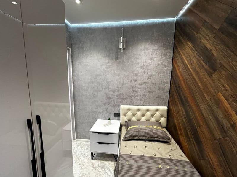 Аренда чиланзар 2.  Двух переделанная на трёх.  Есть телевиз — фото 3