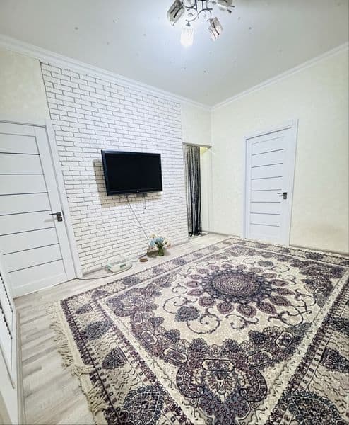 Bez makler !!<br />
Chilonzor 7 kvartl, Oq tepa krug sentrda