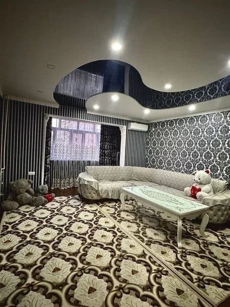 Метрога 7 дақиқалик пиёда йўлда тоза ва қулай квартира ижара
