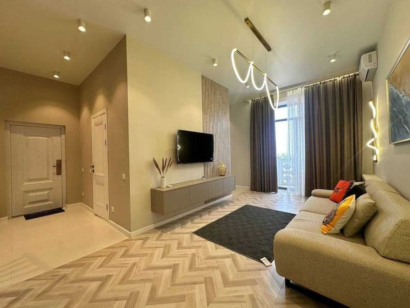 • Район: Яккасарай<br />
• Адрес: ЖК "Istanbul city"<br />
•