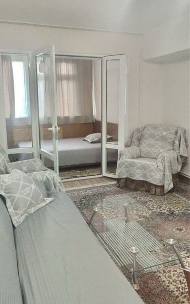 Сдается в аренду 1 комнатная квартира переделанная в 2 комна — фото 2