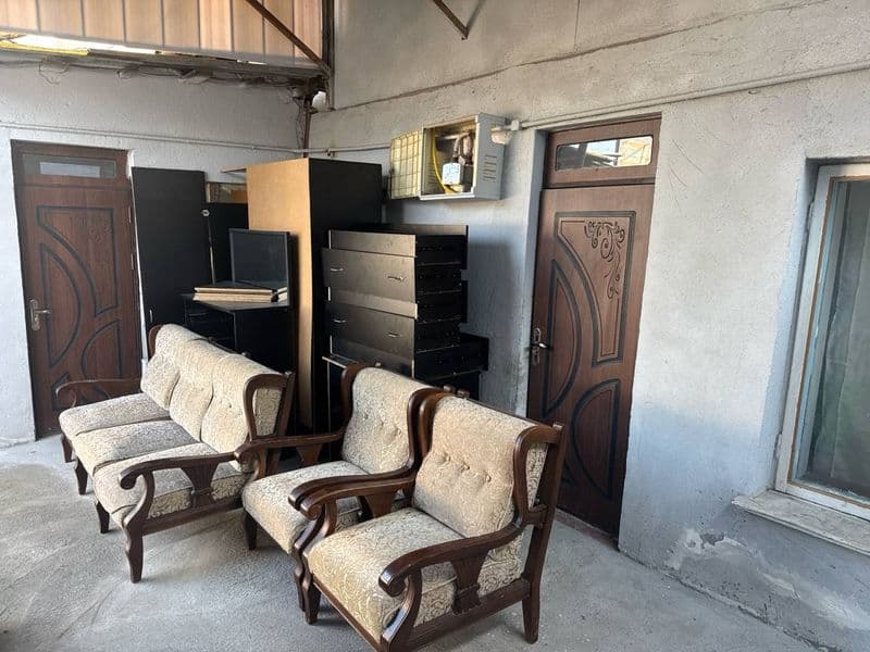 Яшнабад район достлик метро 2хона участок шароити бн топшири