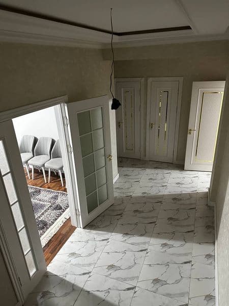 Сергили <br />
China House <br />
Ижарага бераман <br />
82м