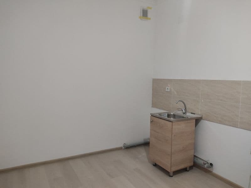 Аренда квартиры для семьи. Квартира чистая, пустая. Имеется  — фото 4