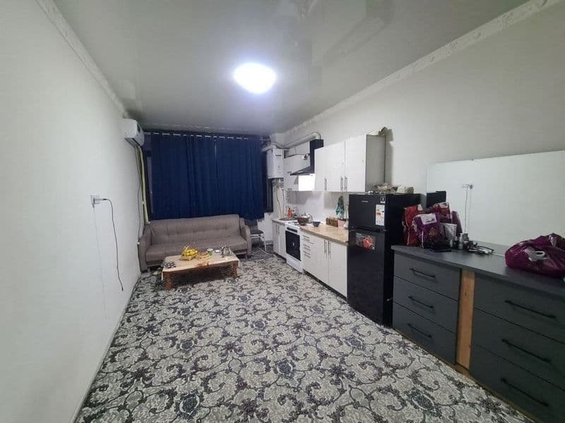 Yakkasaroy tumanida, Oybek metrosi yonida 1xonali shinam va  — фото 4