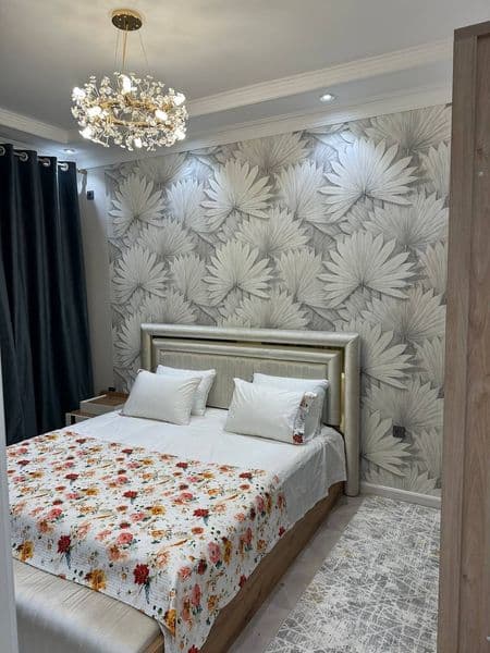 Аренда 2х комнотноя квартира после ремонта не кто не жил, Но