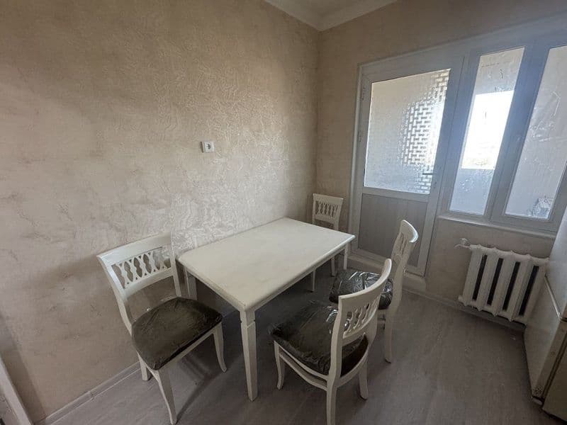 Med garadok 3/9/9 450  beruninmetro yaqin lakatsya zor xamma — фото 5