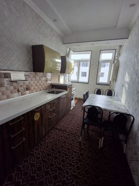 Chilonzor 8 kvartl Malika gostnitsa yonida 1 xonali kv ijara