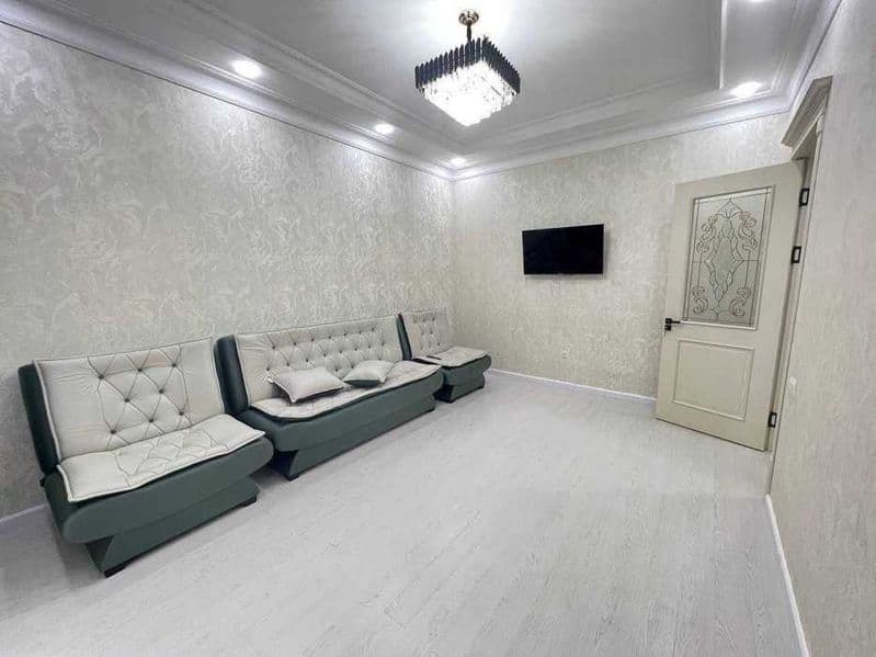 Район: Яшнабадский<br />
Адрес: Махтумкули<br />
<br />
Комн — фото 2