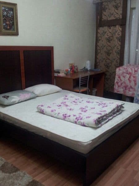 Сдам свою 1/5/5 на массиве Госпитальном. Сдам на длительный 