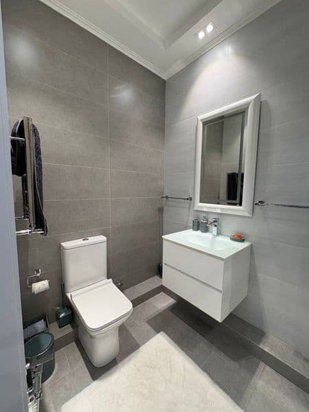 Сдается квартира в аренду 94 квадрата, студийный ремонт, в к — фото 4