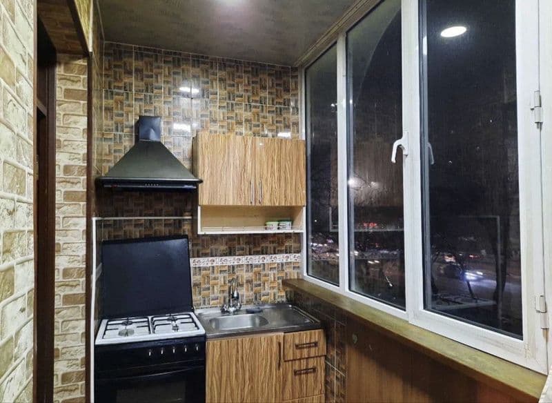 2-х комнатную, переделанную в 3-х комнатную квартиру на ТТЗ- — фото 3