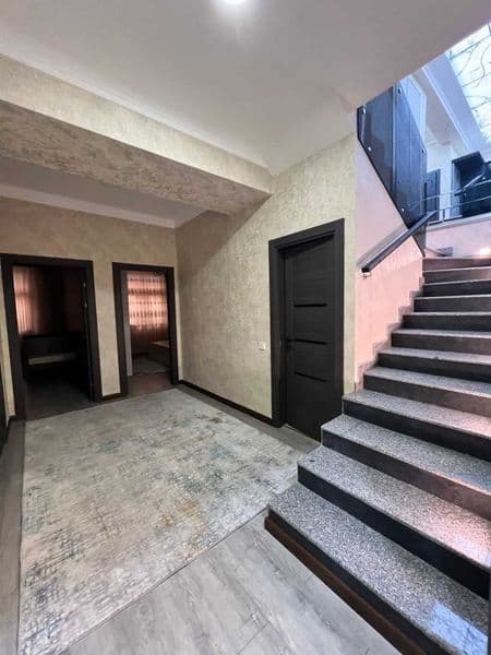 Комнат: 6<br />
Этаж: 1-й<br />
Два этажа включая подвал (жи — фото 3